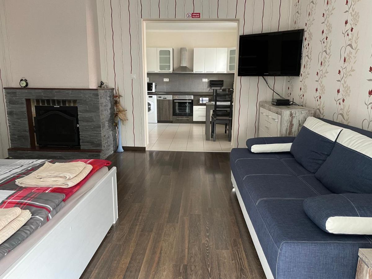 Apartmany Diana Дунайска-Стреда Экстерьер фото
